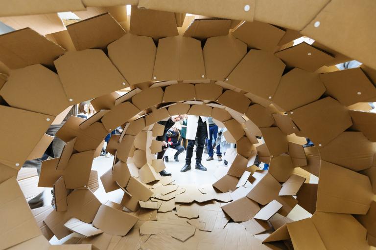SP11- Studio cardboard building construction encadré par Claire Petetin